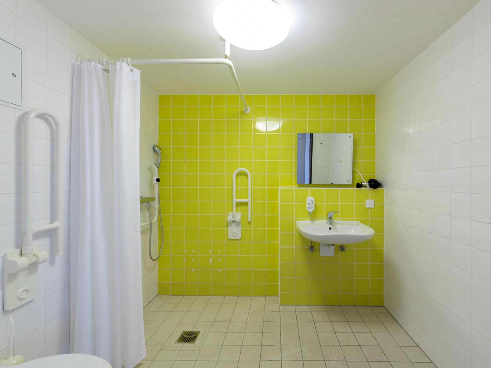 B&B Hotel Oberhausen Am Centro Esterno foto