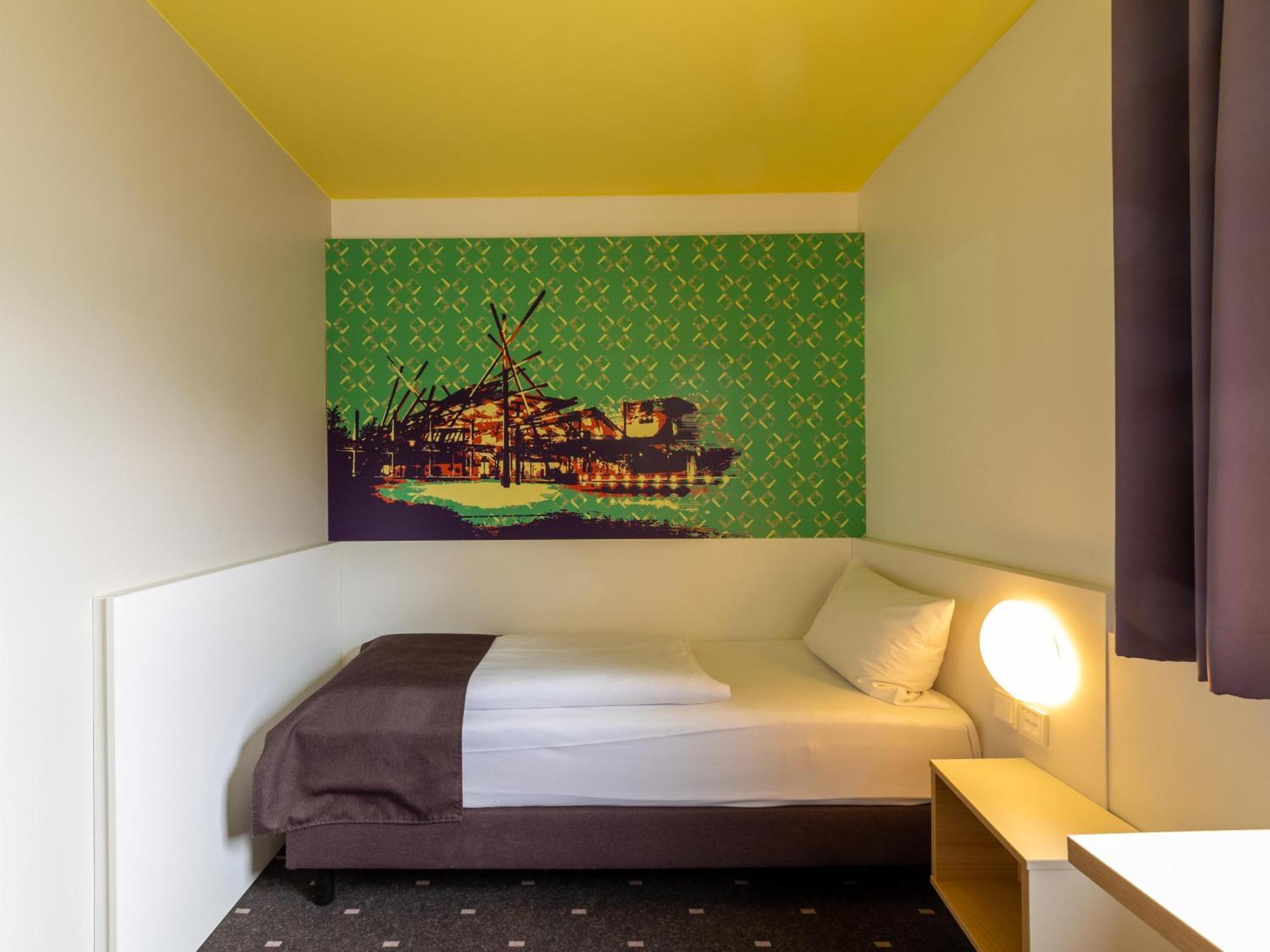 B&B Hotel Oberhausen Am Centro Esterno foto