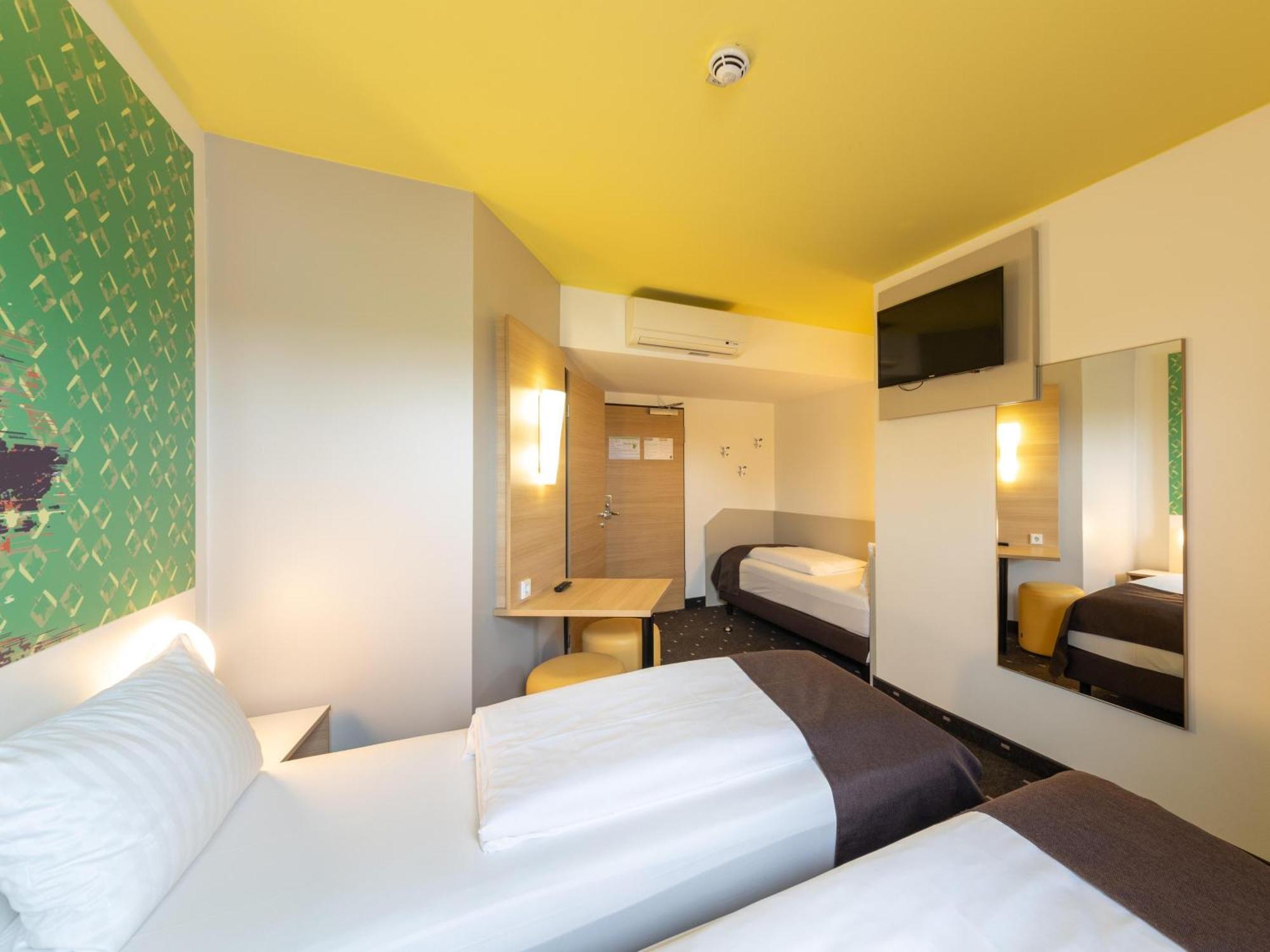 B&B Hotel Oberhausen Am Centro Esterno foto
